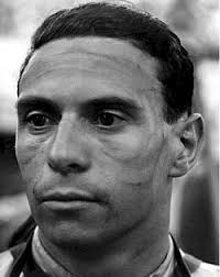 Jim Clark At Hockenheim in Germany there was a minor Formula 2 race taking place, the Deutschland Trophy. - clark1