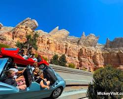 Gambar Radiator Springs Racers ride at Disneyland's Cars Land