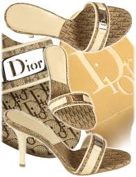 أحذية نسائية ماركة ديور  Dior رووووووعة  Images?q=tbn:ANd9GcR1gaZOF8C_6-l3HpObIYWtcoYCRaySDbiOltvKY--mlBGrKD_U8Q