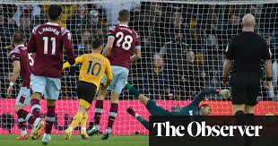 Wolves heap pressure on David Moyes after Podence sinks West Ham