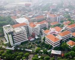 Gambar Universitas Surabaya