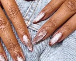 Metallic nail polish trend