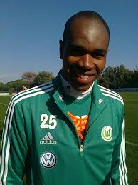 Ebenso wie Vieirinha soll auch Naldo beim <b>VfL Wolfsburg</b> bleiben und seinen <b>...</b> - Naldo
