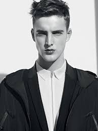 Elegant Youth–Sandro enlists model James Smith for their spring/summer 2013 look book. Starring in two segments for the label, James models a combination of ... - zoom_SANDRO_H_PE13_LOOK1