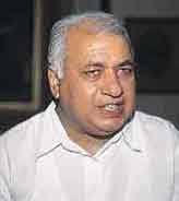Arif Mohammad Khan Former Congressman Arif Mohammad Khan is once again in the news. This time for joining hands ... - 100_arif-mohammad-khan
