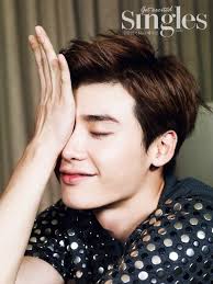 Lee Jong Suk will be the cover model for the September edition of Singles magazine. Check out the revealed cuts below! - singles-lee-jong-suk-09-2013