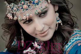 Résultat de recherche d'images pour "kabyle fille"
