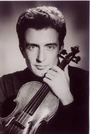 Tedi PAPAVRAMI（テディ・パパヴラミ） 1971年アルバニア生まれ。幼少よりヴァイオリンを始め、７歳でリサイタル、８歳で初のオーケストラ共演を果たす神童振りを発揮 ... - Tedi