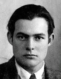 Starac i more Ernest Hemingway - 220px-Ernest_Hemingway_1923_passport_photo.TIF