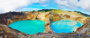 Image result for kelimutu flores