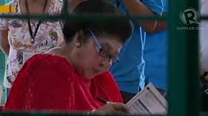 COUNTED. Former First Lady and incumbent congresswoman Imelda Marcos cast her vote in Ilocos. Photo by Rappler/Paul Michael Jaramillo - imelda-marcos-20130513