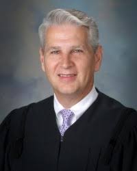 ... responsibilities in the judicial system.â Justice Wade, co-founder and chairman emeritus of Friends of the Great Smoky Mountains National Park, ... - wade_gary_photo.2006-1