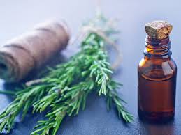 Unlock the Secret to Luxurious Tresses with Rosemary Oil - 1