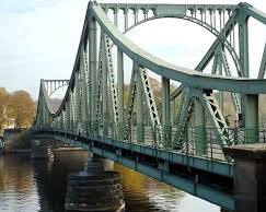 納波姆尼克橋