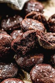 Brownie Bites {Chewy and Fudgy!} – WellPlated.com