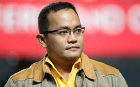 COM, PALEMBANG - Dodi Reza Alex mendapat mandat sebagai Komisaris PT Liga Indonesia (PT LI) terhitung sejak Rapat Umum Pemegang Saham (RUPS), di Hotel Ritz ... - Dodi-Reza-Alex-2