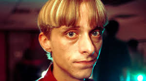 (Paul) MacKenzie Crook, now an established actor in cinema (the Pirates Of The Caribbean franchise) and theatre (with Christian Slater in One Flew Over The ... - mackenziecrook_1_396x222