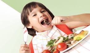  شراهة الطفل في تناول الطعام  Images?q=tbn:ANd9GcRydg1vYNCjJV0VZC-Sb8T2AEjV4FMEHWoLilXr_3yVpwJ926ZK