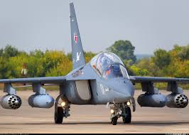 Yakovlev Yak-130  ( avión de entrenamiento avanzado del tipo LIFT Rusia, ) Images?q=tbn:ANd9GcS09Z6q_30fP8Nmp2a6-OOCUBhM9ISMXZfOWZBKxnVp5zIYJMqzaw 