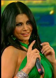 Haifa Wehbe : in rotana with hala sarhan. Click for 470 x 660 image - 210261