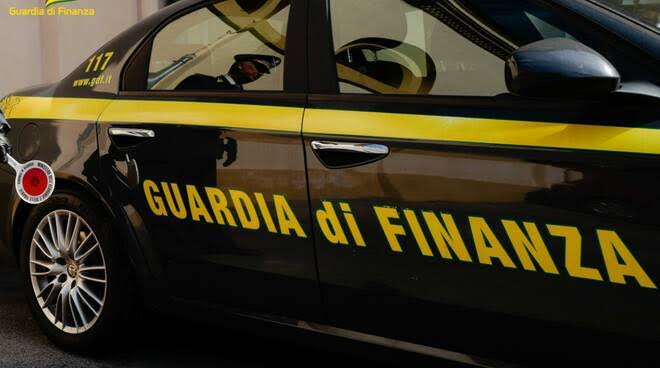 Bancarotta, sequestri e denunce - ToscanaInDiretta