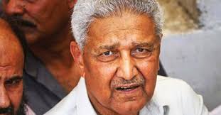ISLAMABAD: Dr Abdul Qadeer Khan, who is concidered as the father of Pakistan&#39;s nuclear bomb, has registered a new political party to contest for the first ... - Doctor-Abdul-Qadeer-Khan-Will-Make-A-Political-Party-Soon