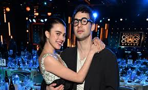 Jack Antonoff & Margaret Qualley: A Captivating Journey Through Their Love Story in Photos - 1