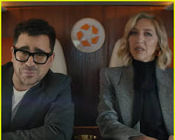 Image of Jeff Goldblum in Homes.com advertisement