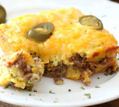 CHEESY BEEFY CORNBREAD CASSEROLE - The Country Cook
