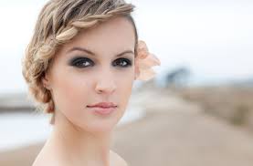 Résultat de recherche d'images pour "maquillage et coiffure mariée 2014"