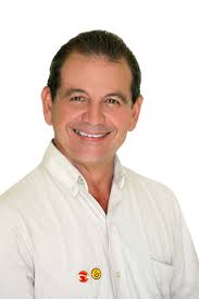 Mi nombre es Felipe Mebarak Chadid, nací en Medellin, Departamento de Antioquia, el 25 de febrero de 1955 y criado en Sincelejo, Sucre, me considero ... - front2