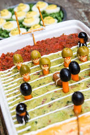 Big game football field party dip | Superbowl party food, Bowl party ...