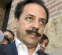 ... propietario de la empresa de Intereconomía TV sino que los nuevos dueños serían Luis Sans, conocido internamente como “el liquidador”, y Álvaro Pérez, ... - bigotes
