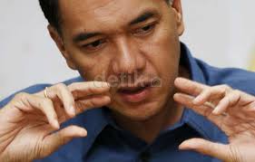 Jakarta -Menteri Perdagangan (Mendag) Gita Wirjawan mengklaim harga daging ayam dan telur menunjukan tren turun dari sebelumnya tembus Rp 45.000 per ekor. - gitawirjawan4