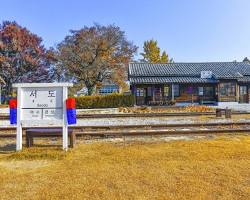 남원 서도역 간이역 풍경, AI로 생성