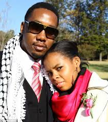 Proud: Lewanika&#39;s father Ndaba Mandela, pictured with his wife Kgmotso in 2010, says he took the photo knowing it might be his last opportunity - article-2520016-19F1FA9100000578-477_634x716