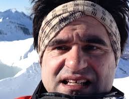 Ivan Molina-Trigueros says Ohakune skiers Scott Nation and Darren Corowa saved his life on Mt Ruapehu last week. Photo NZ Herald - ivan_molina_trigueros_says_ohakune_skiers_scott_na_53ff835569