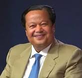 A cult that almost is not a cult. This man calls for peace from within. - premrawat