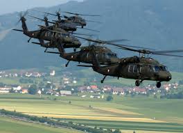 Sikorsky UH-60 Black Hawk (helicóptero utilitario de carga media) Images?q=tbn:ANd9GcSf--O2G4pGQkFjZL4eWjFJXMaw2Tj4Tjy_pFVXWB2A70NNH9ZggQ