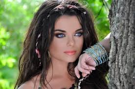 Natasha Koroleva is a Russian singer, who became famous when she was only 16 years old. Natasha Poryvai (her real surname) was born on May 31, 1973. - Natasha-Koroleva