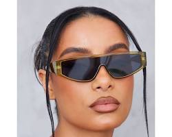 صورة نظارات شمسية من فوغا كلوسيت