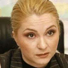 Maria Grigore, fost director al Directiei de Drumuri Bucuresti, sustine ca i s-ar fi falsificat semnatura la o licitatie de asfaltare. - Blonda-de-la-Transporturi-acuza-ca-i-s-a-falsificat-semnatura-pe-un-contract