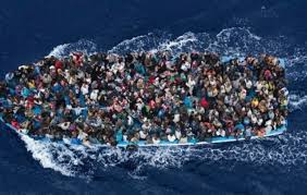 Αποτέλεσμα εικόνας για πλοιο με λαθρομεταναστες