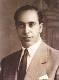 Fernando Barbosa nasceu às sete da tarde dia 27.02.1917, na antiga rua do Almada (hoje Paulo Barreto) e faleceu na sua casa da Praça da República (antigo ... - fernandobarbosa1