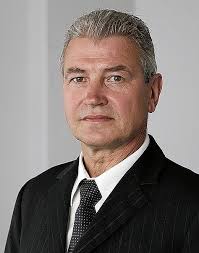 <b>Jürgen Arnold</b> hat die Nachfolge als Geschäftsführer angetreten - 090715_2110_bo2
