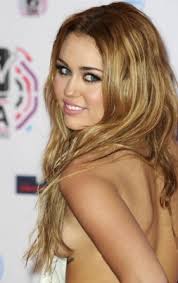 Miley Cyrus sin nada de ropa, mylei syrus - miley-cyrus-sin-ropa1