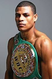 <b>Elio Rojas</b> age 27 WBC World featherweight champion - Elio_RojasQuequi410NF02