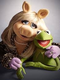 Miss Piggy and &quot;la rana Rene&quot;. Dear Miss Piggy: You are a superstar, but your public image may be damaged it you don&#39;t control a little the horrid character ... - miss-piggyindex