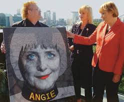 HA Schult, Silvia Troska, Angela Merkel