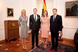 Bundespräsident <b>Christian Wulff</b> und seine Frau Bettina mit <b>Georg</b> Friedrich <b>...</b> - 120116-Prinz-von-Preussen